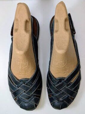 Baretraps Blue Leather Closed Toe Fisherman Comfort Slingback Sandals Womens 10M
